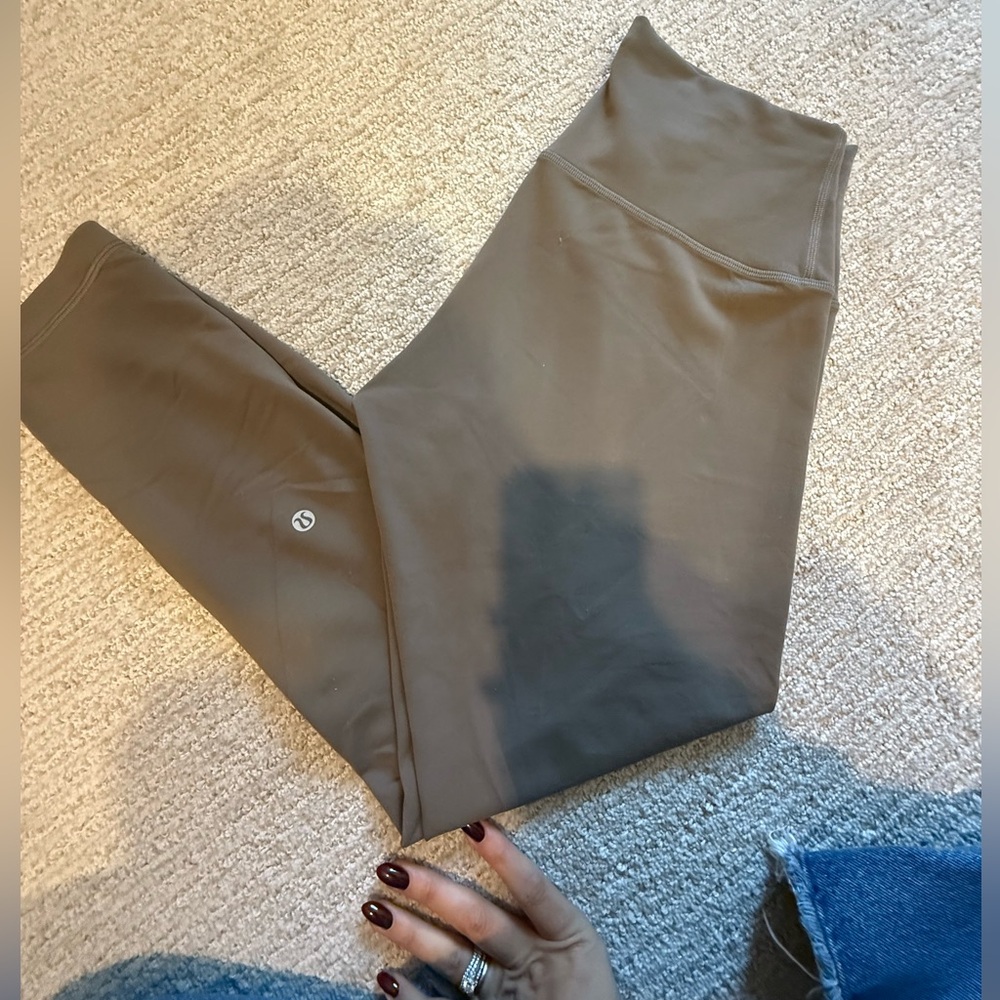 Lululemon Wunder Train Contour Fit High-Rise Tight 25"